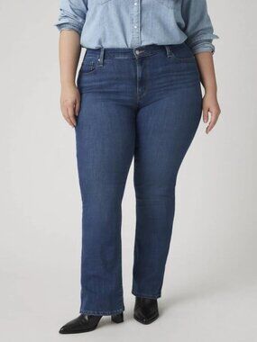 Levi's Women's Classic Boot Cut Jeans in Deep Blue (NEW - size 24)